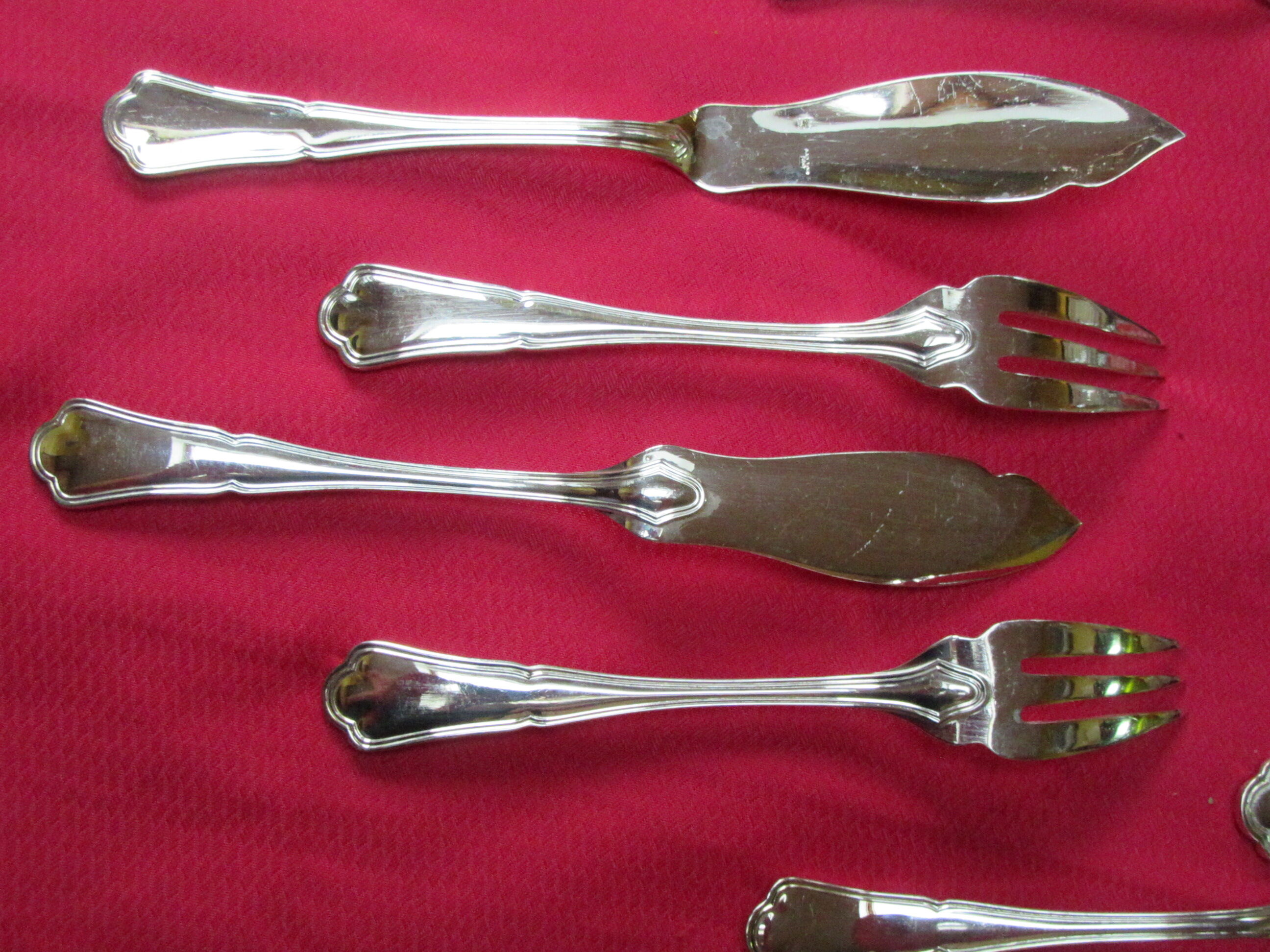Silver metal fish service ercuis- model contours victoria