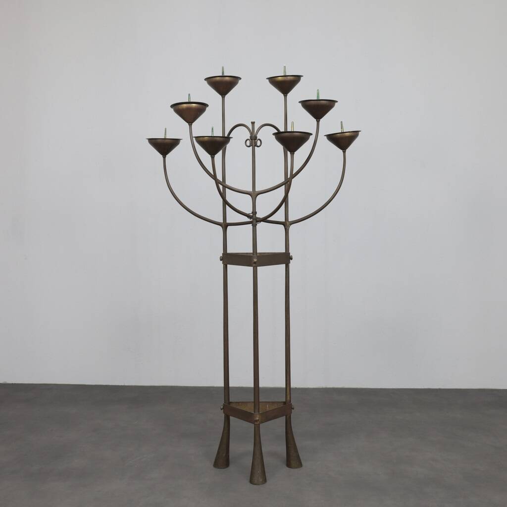 Candélabre de sol unique, forgé à la main, Pays-Bas, vers 1925-1938