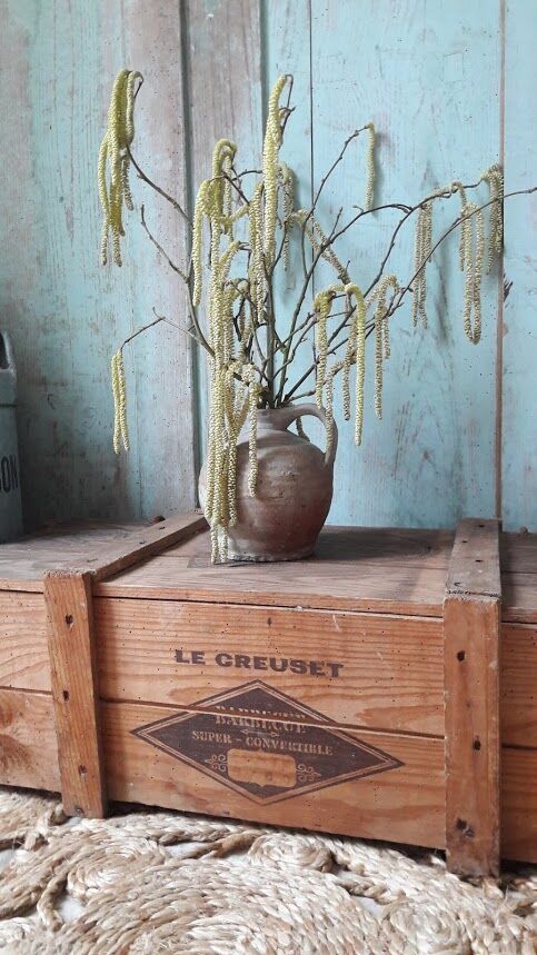 Le Creuset wooden box