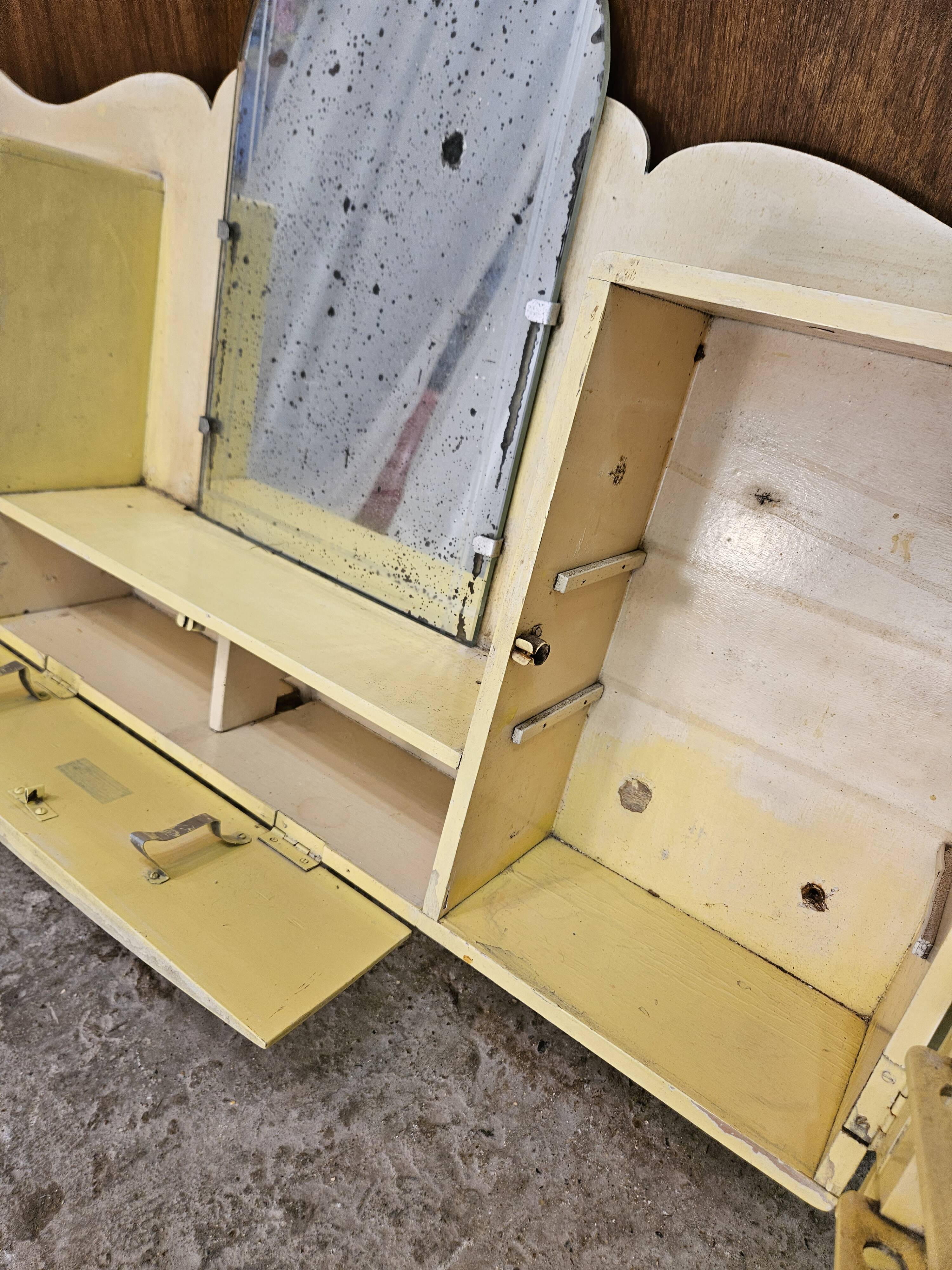 Armoire à pharmacie / armoire de toilette 1930