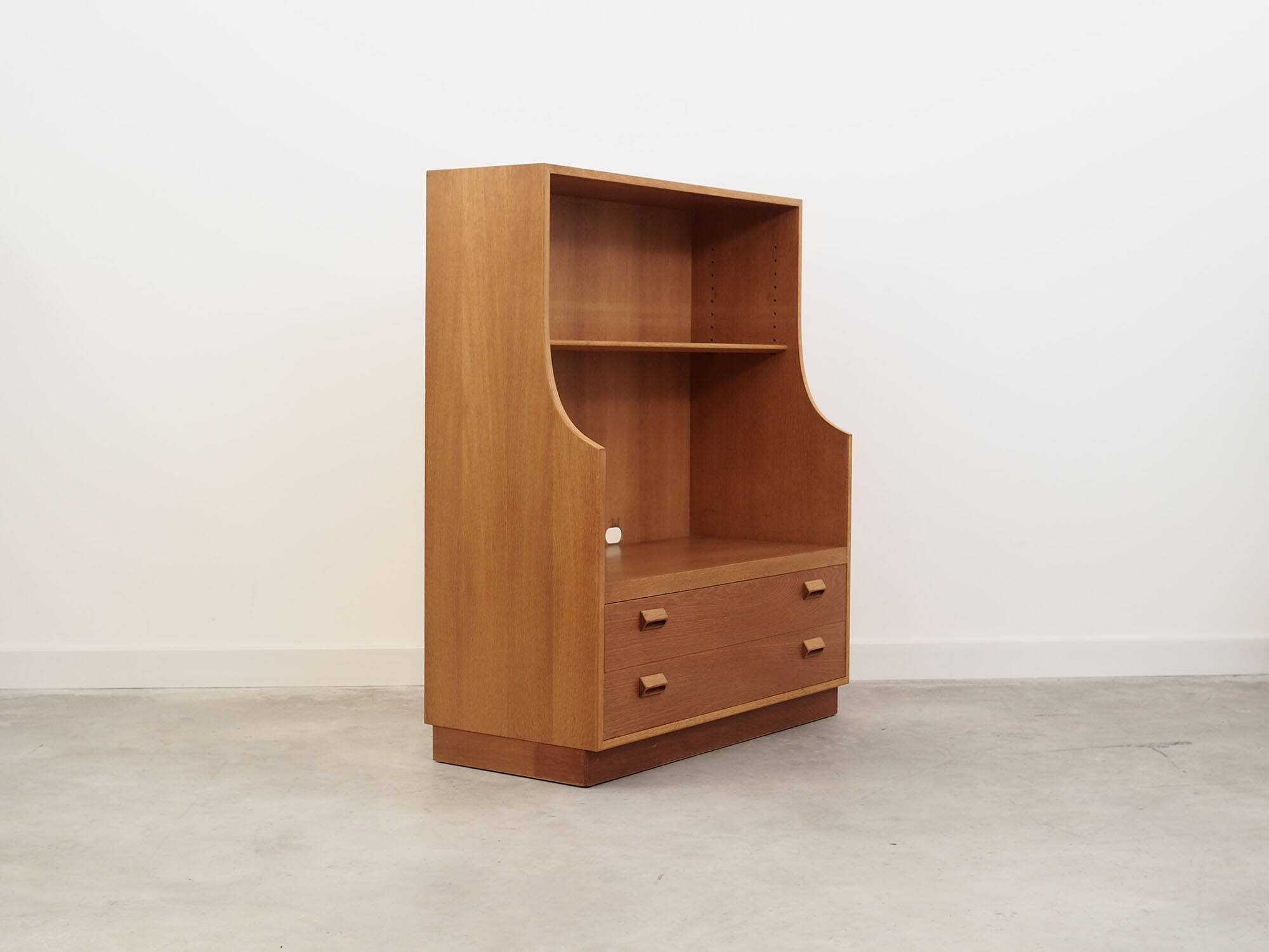 Ash bookcase, Danish design, 1970s, designer: Børge Mogensen