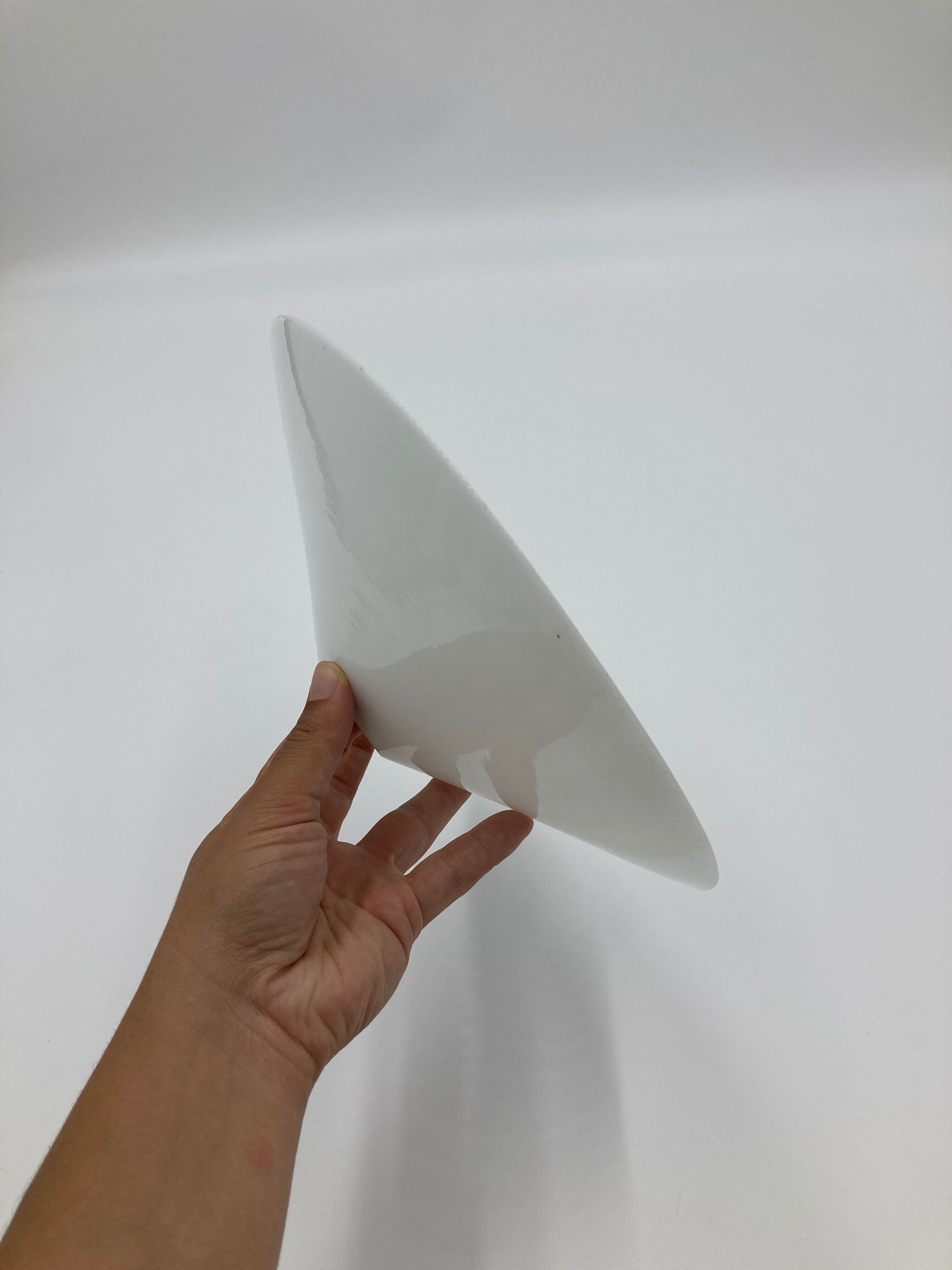 Glass wafer suspension