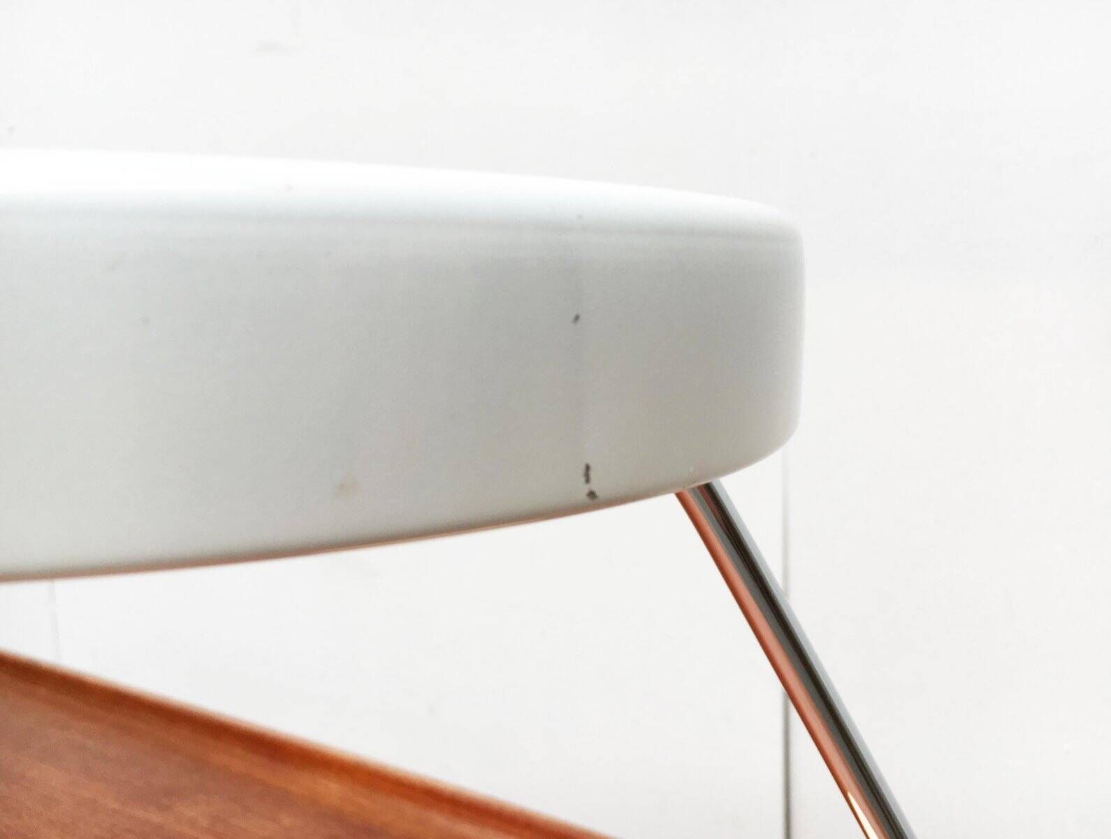 Mid-century minimalist table lamp 6658 by Kaiser Idell / Kaiser Leuchten.