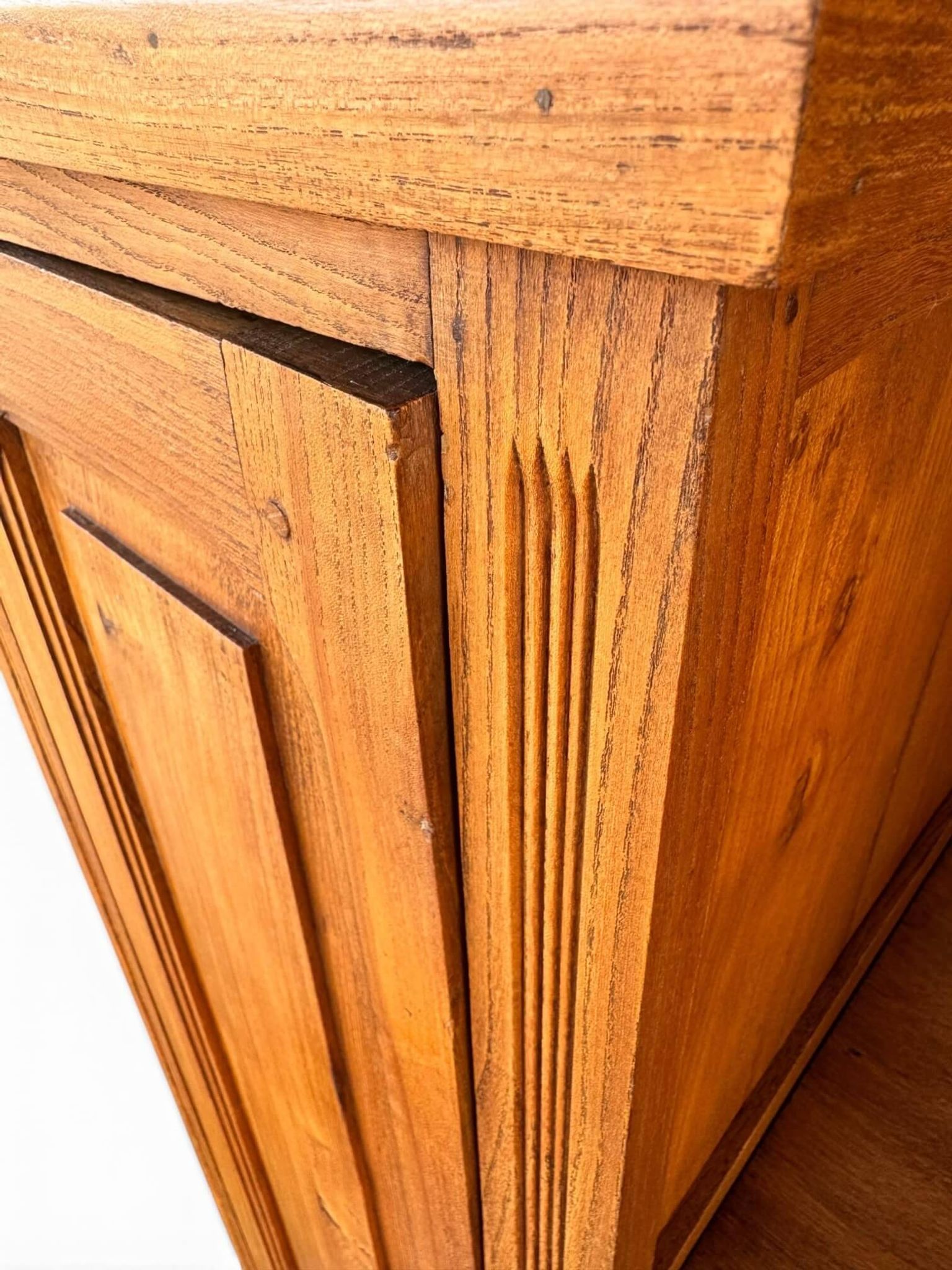 Armoire Art Déco asymétrique, vers 1940
