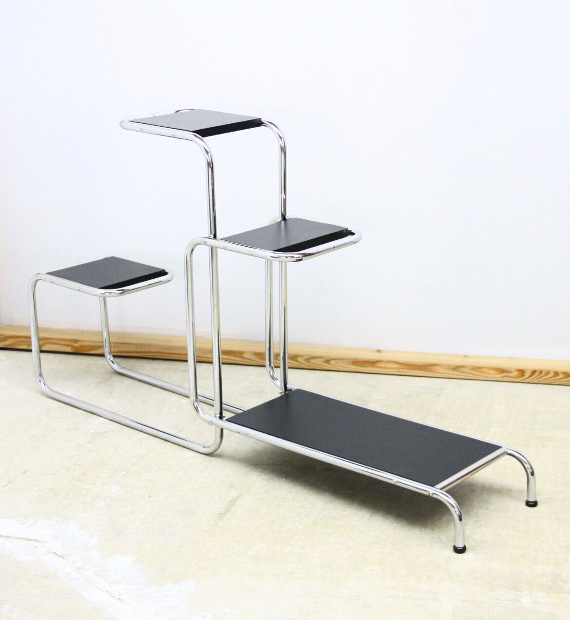 Functionalist/Bauhaus flower stand, etagere