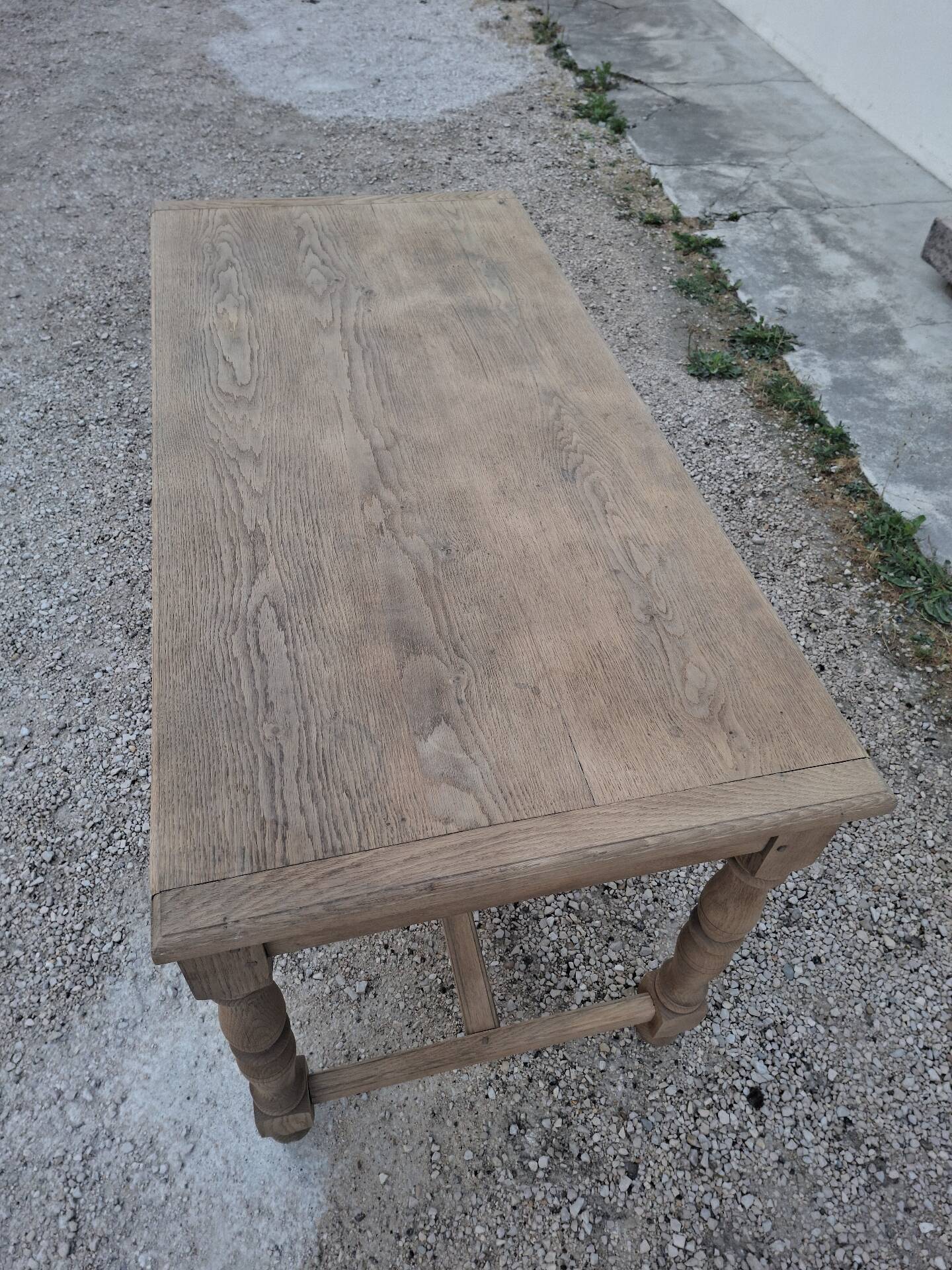 Solid oak farmhouse table fully sandblasted.