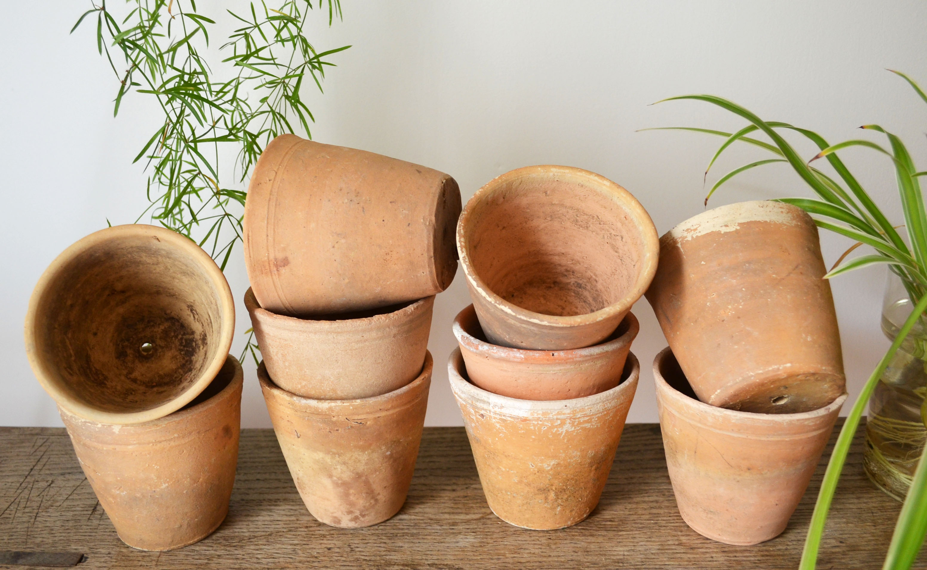 10 antique terracotta pots 9-10 cm
