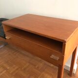 Scandinavian entrance bench