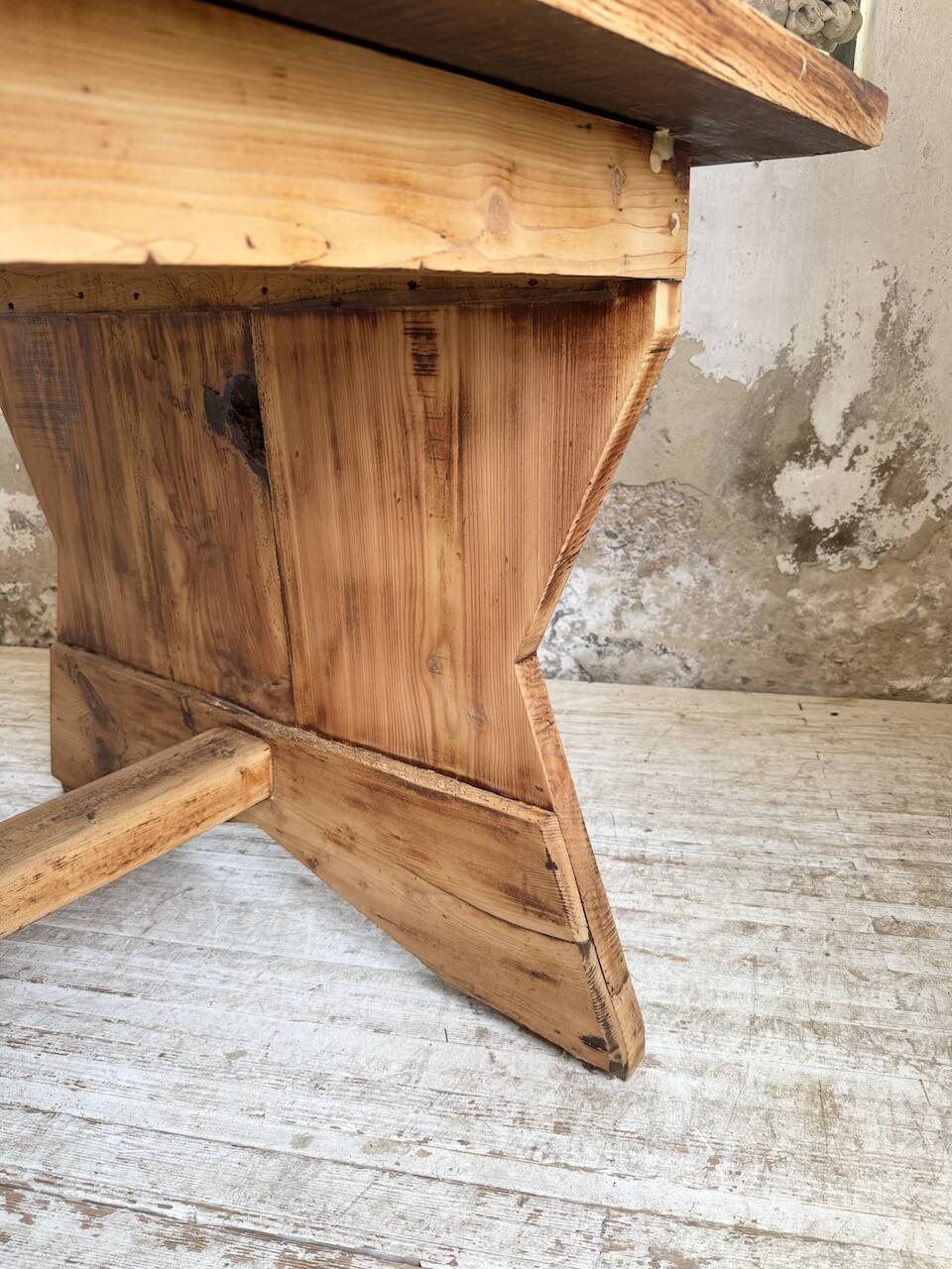 2.5m5 XL pine farmhouse table