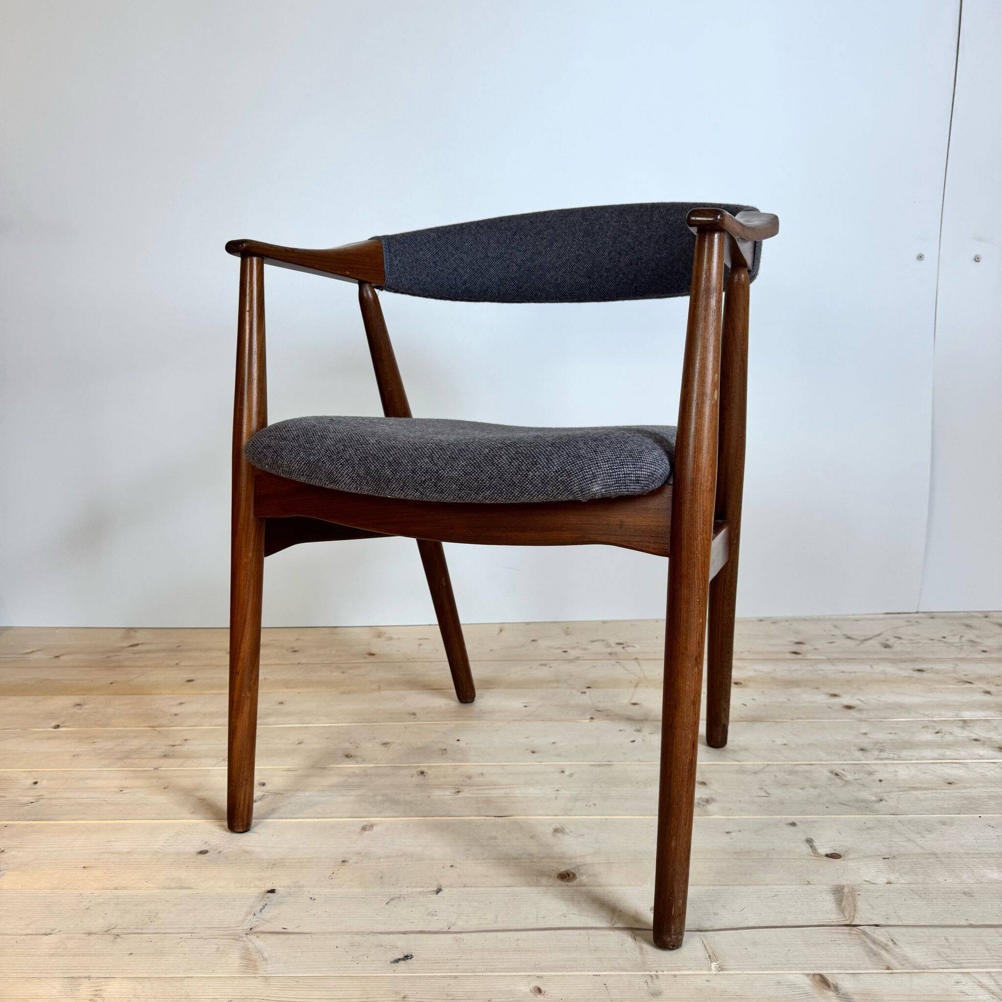 Vintage chair, TH Harlev for Farstrup Møbelfabrik, Denmark 1960s
