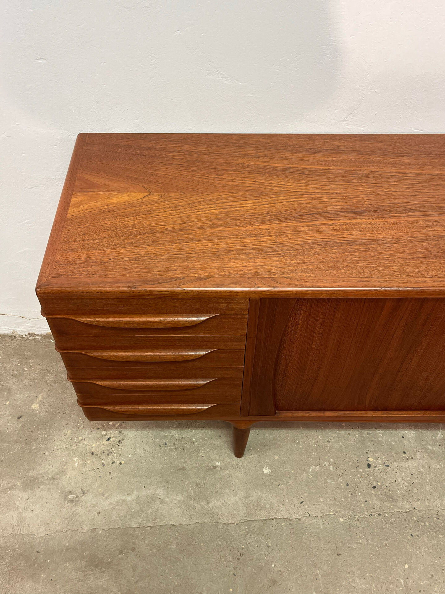 Teak enfilade U15 Johannes Andersen