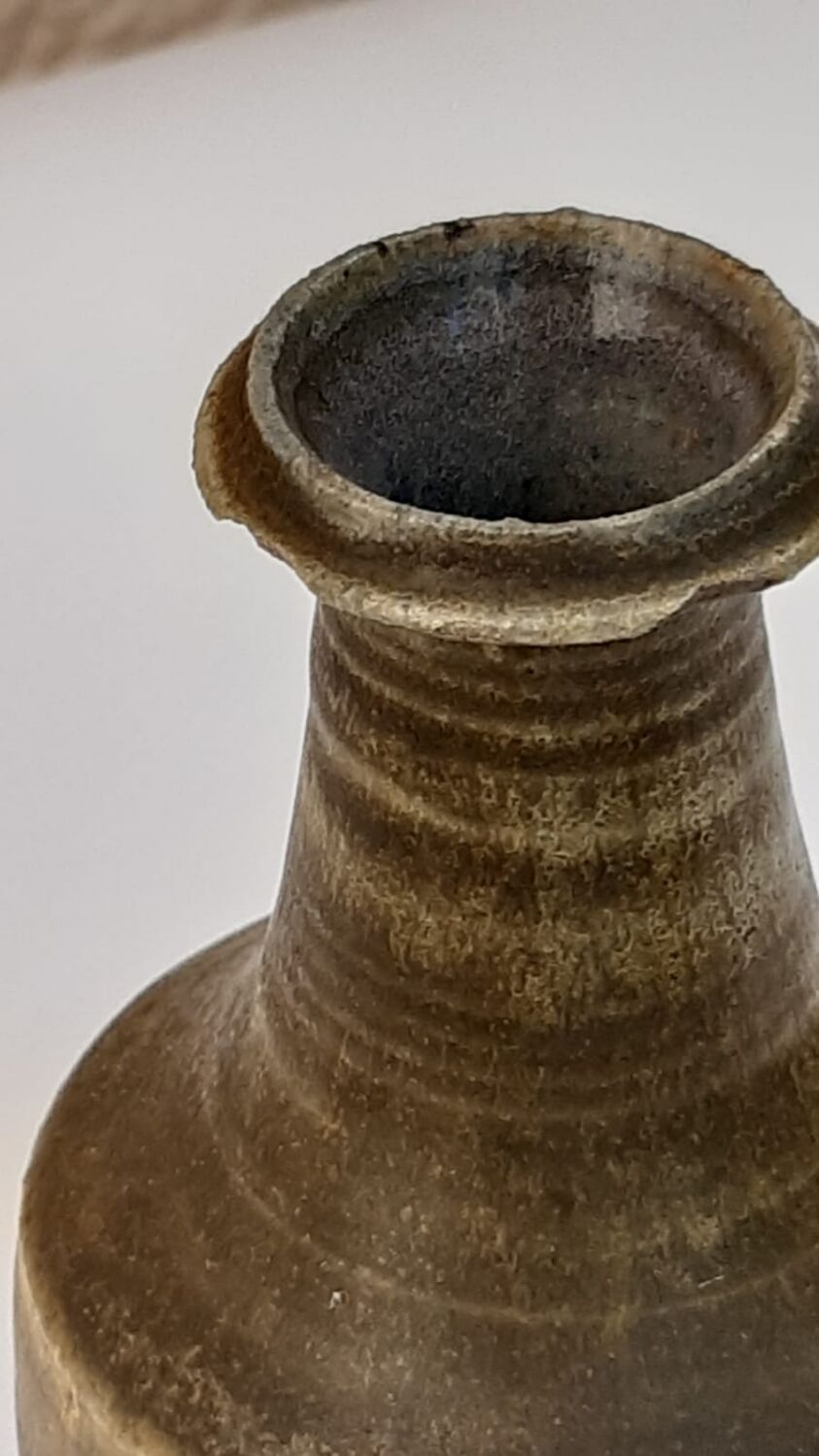 Vase en grès signé Puisaye