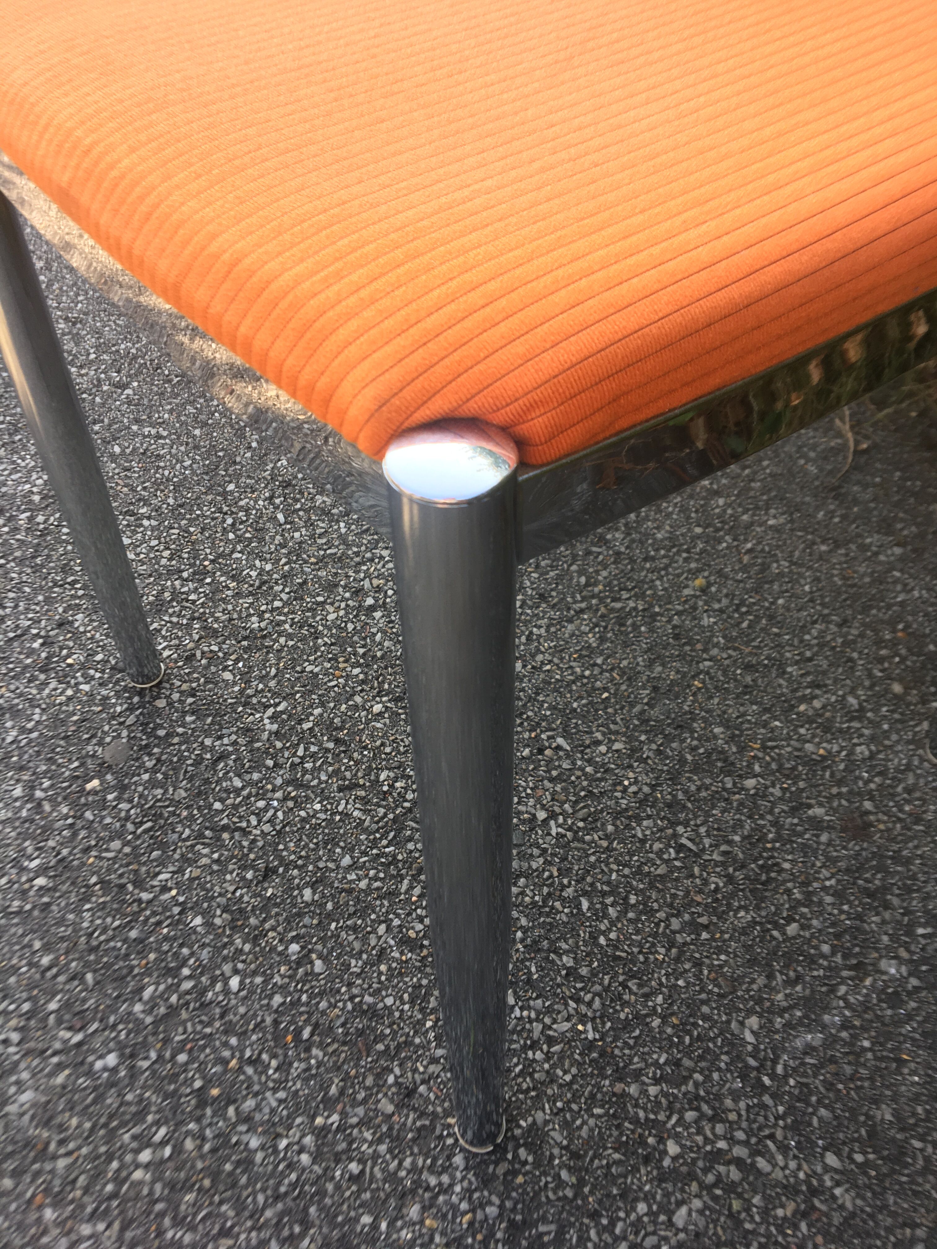 Ensemble 3 chaises acier chromé avec 1 tabouret 70’s