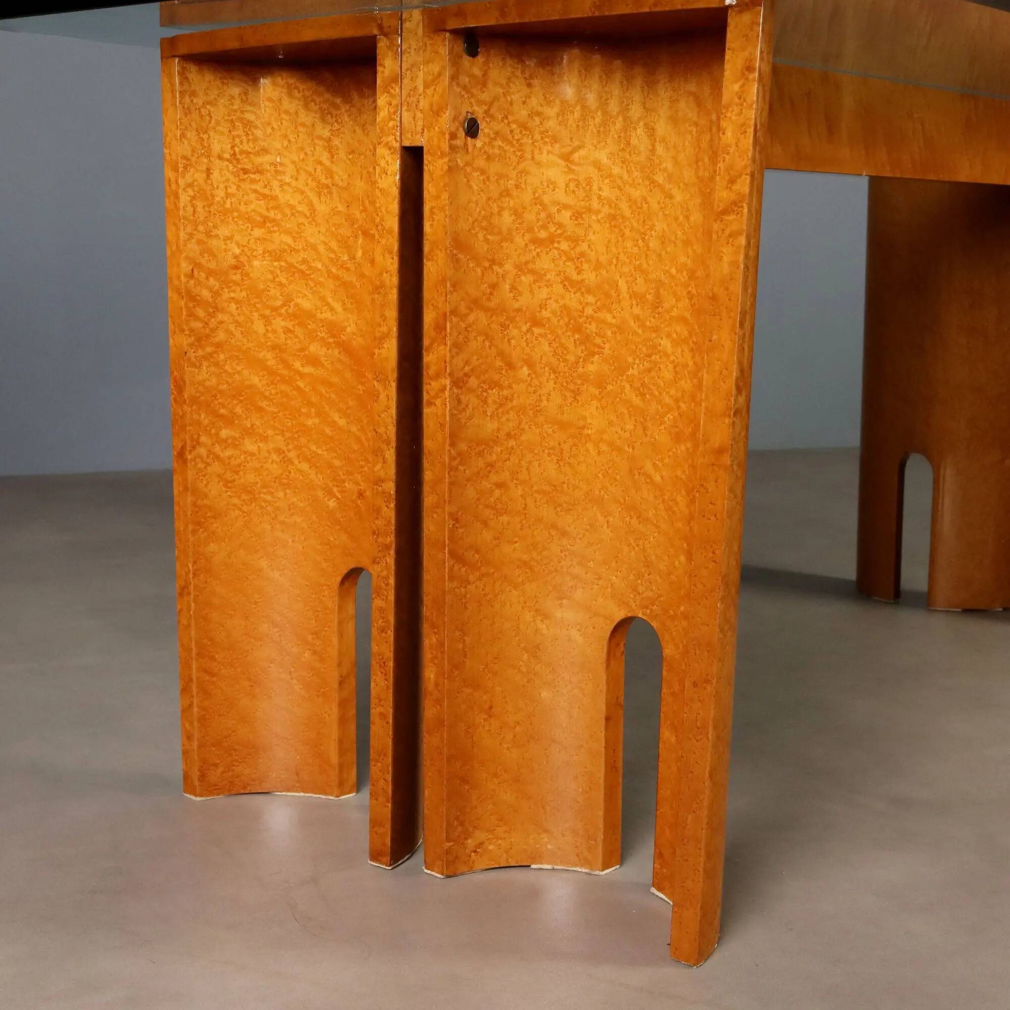 Vintage table in burl wood and glass, Italian design, 1970s.
