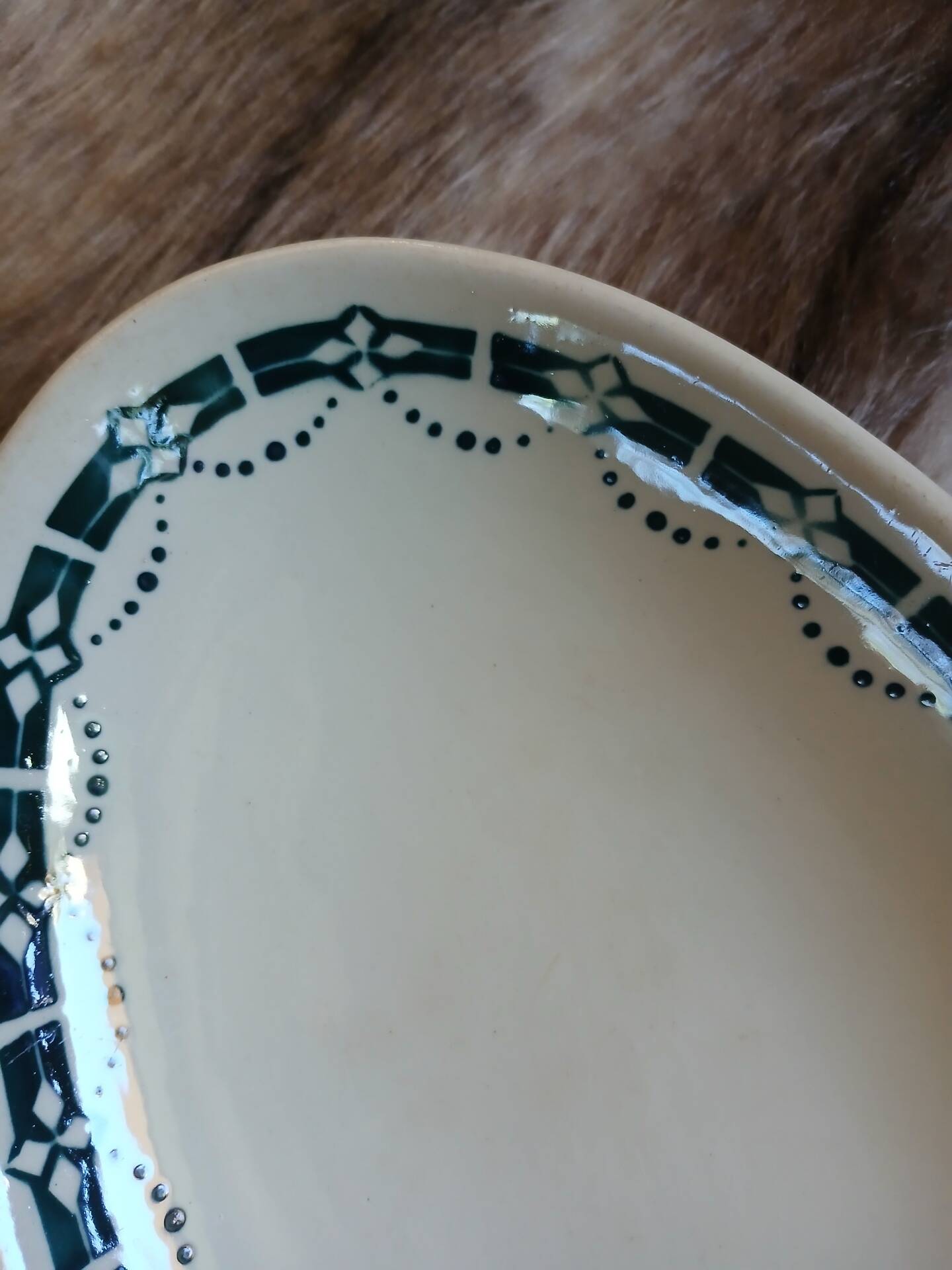 4 antique dishes in ironstone from Badonviller