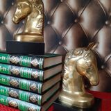 Serre livres chevaux