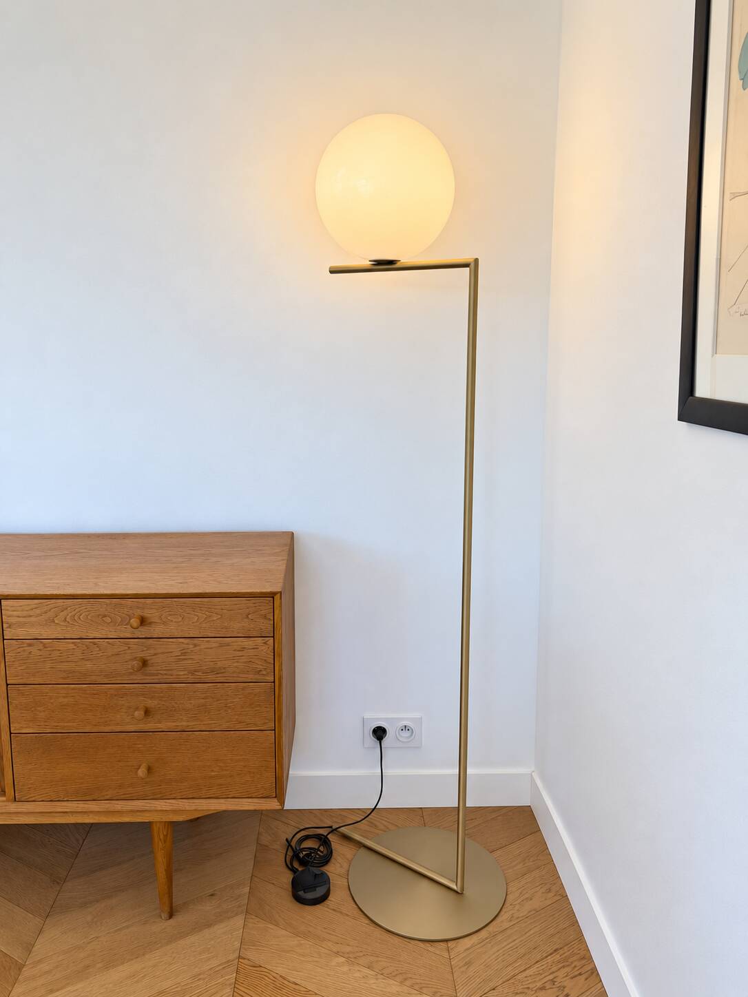 Flos IC Lights F2 floor lamp in brass - Michael Anastassiades