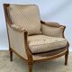 Fauteuil bergère à dossier canné