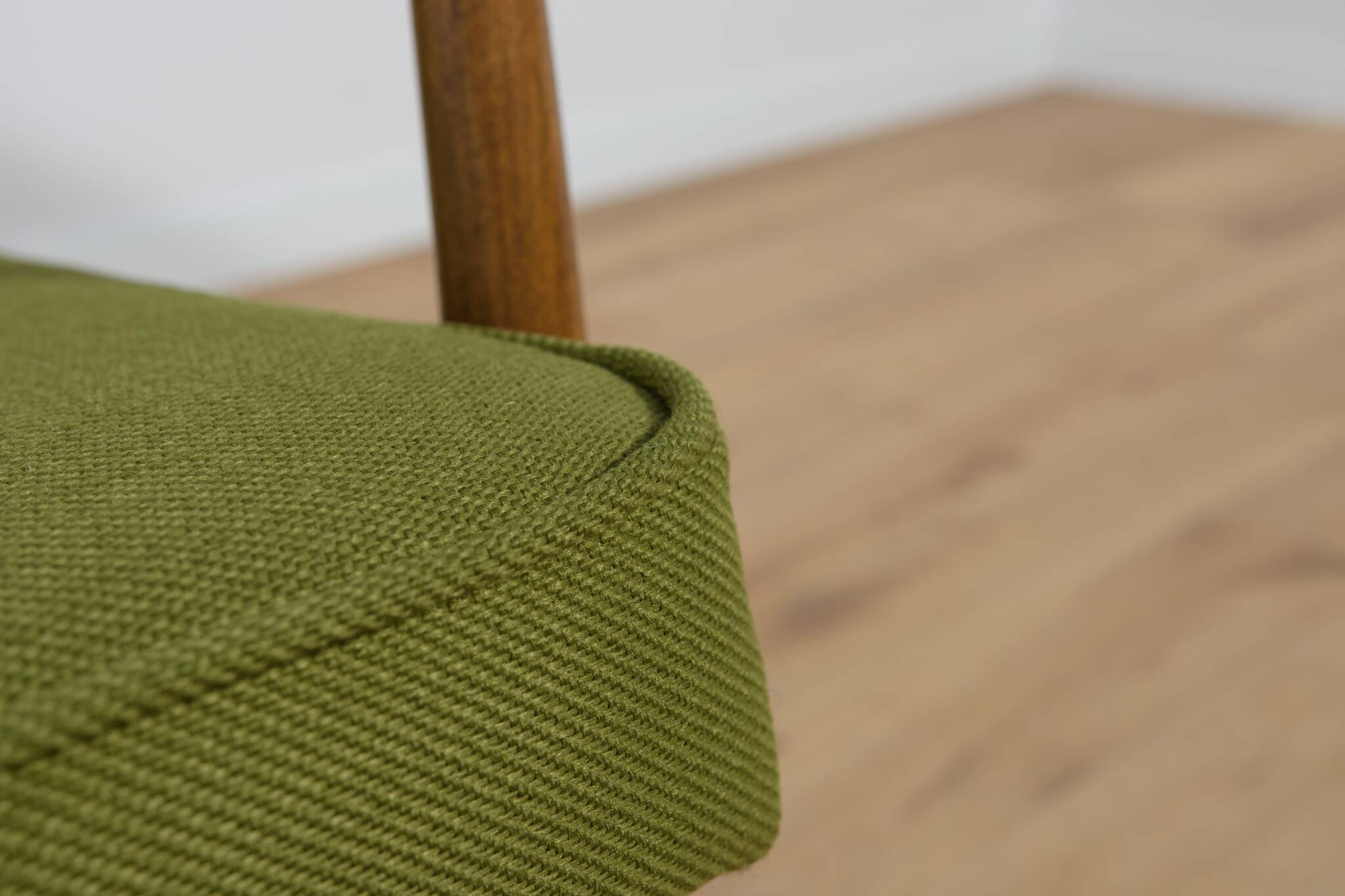 Model 300-192 Armchairs by Juliusz Kedziorek from Goscinska Furniture Factory, 1970s, Set of 2