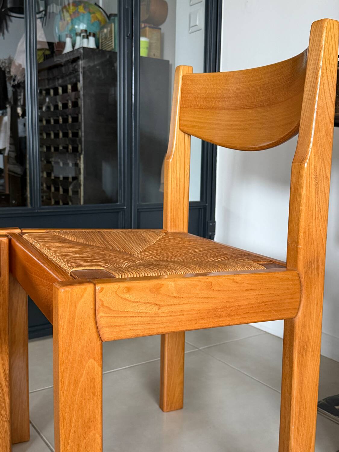 Pair of solid elm chairs with straw – Maison Regain, here
