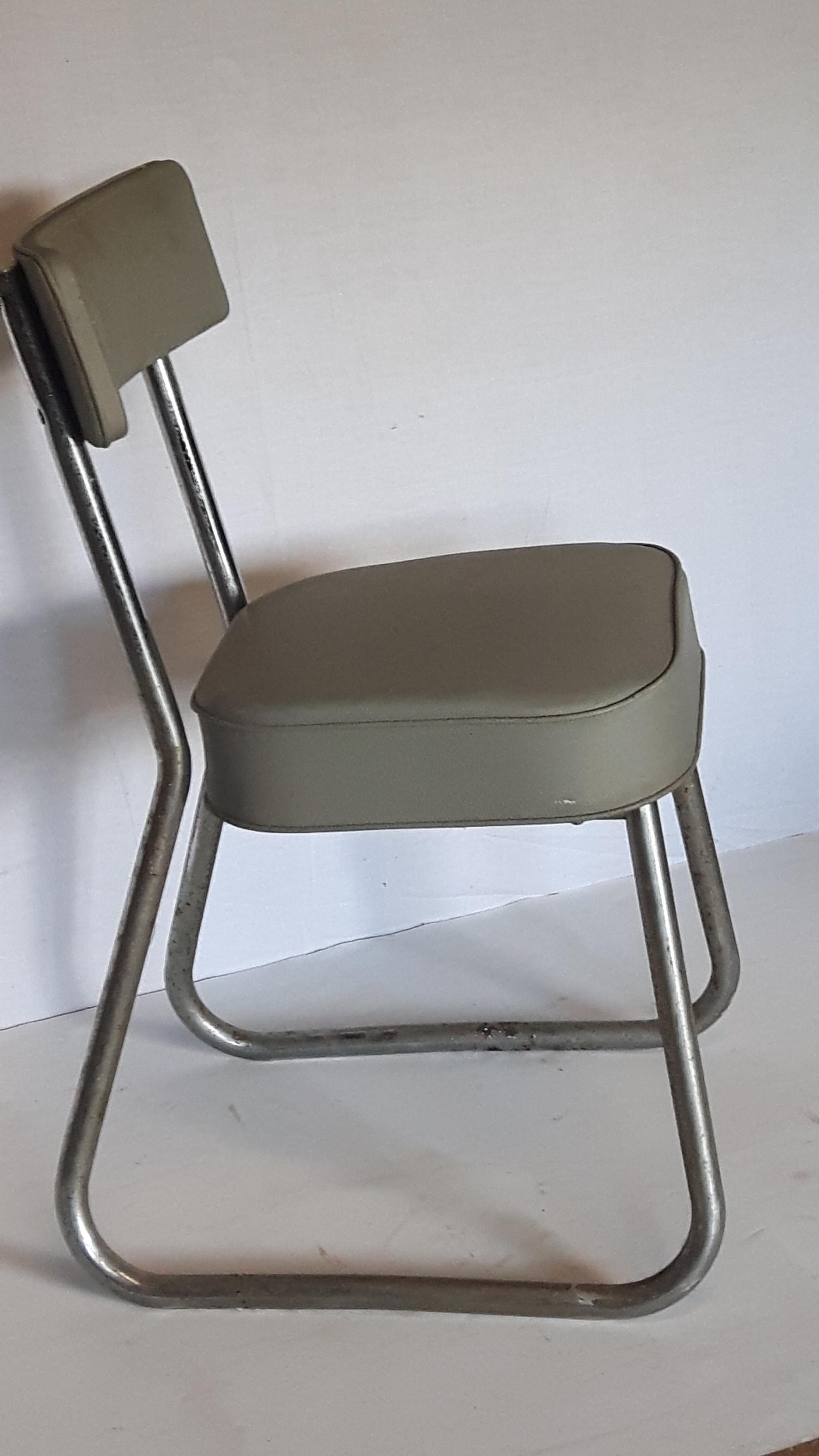 Vintage Desk Chair.