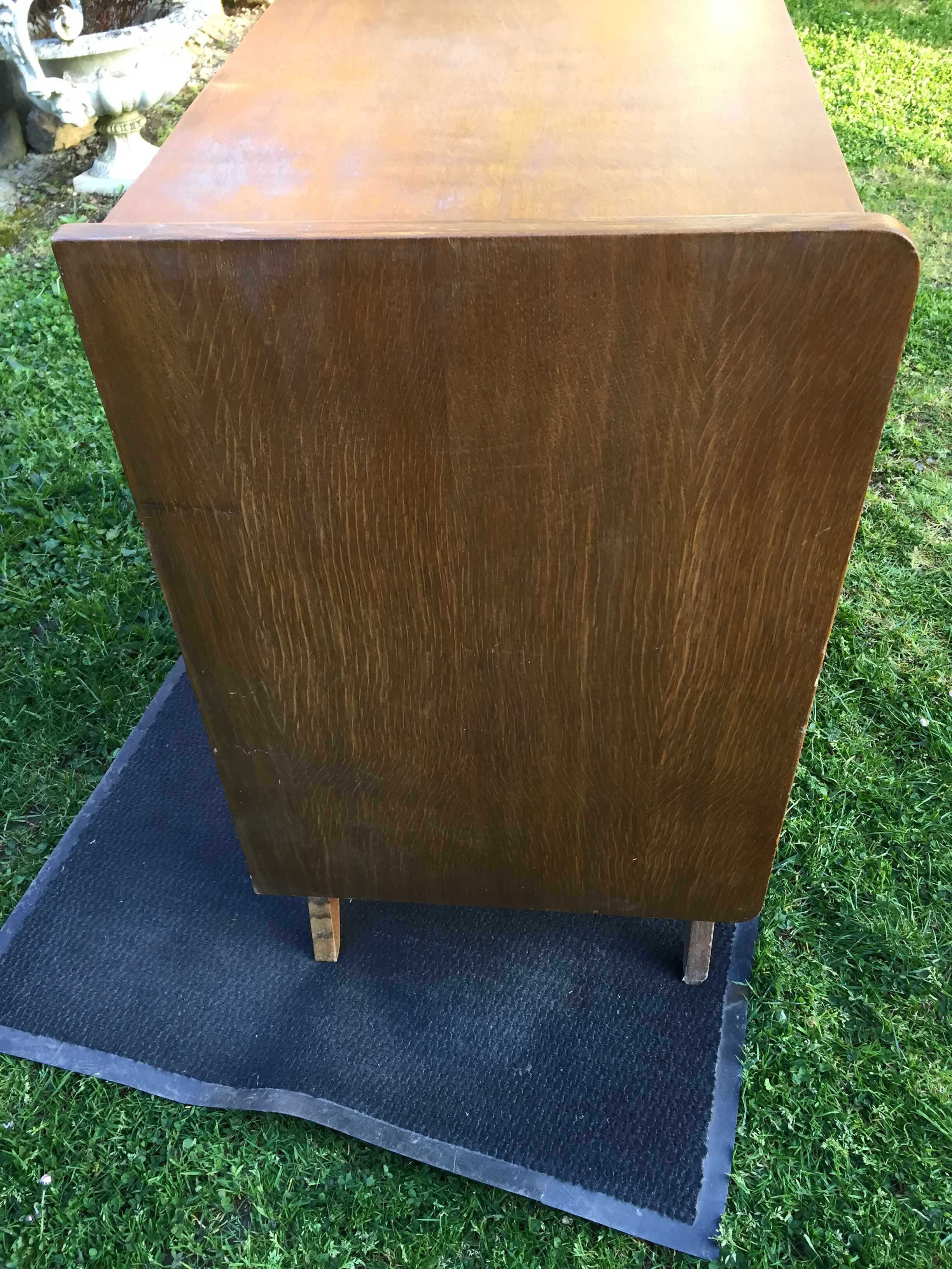 Commode vintage à pieds compas en chêne