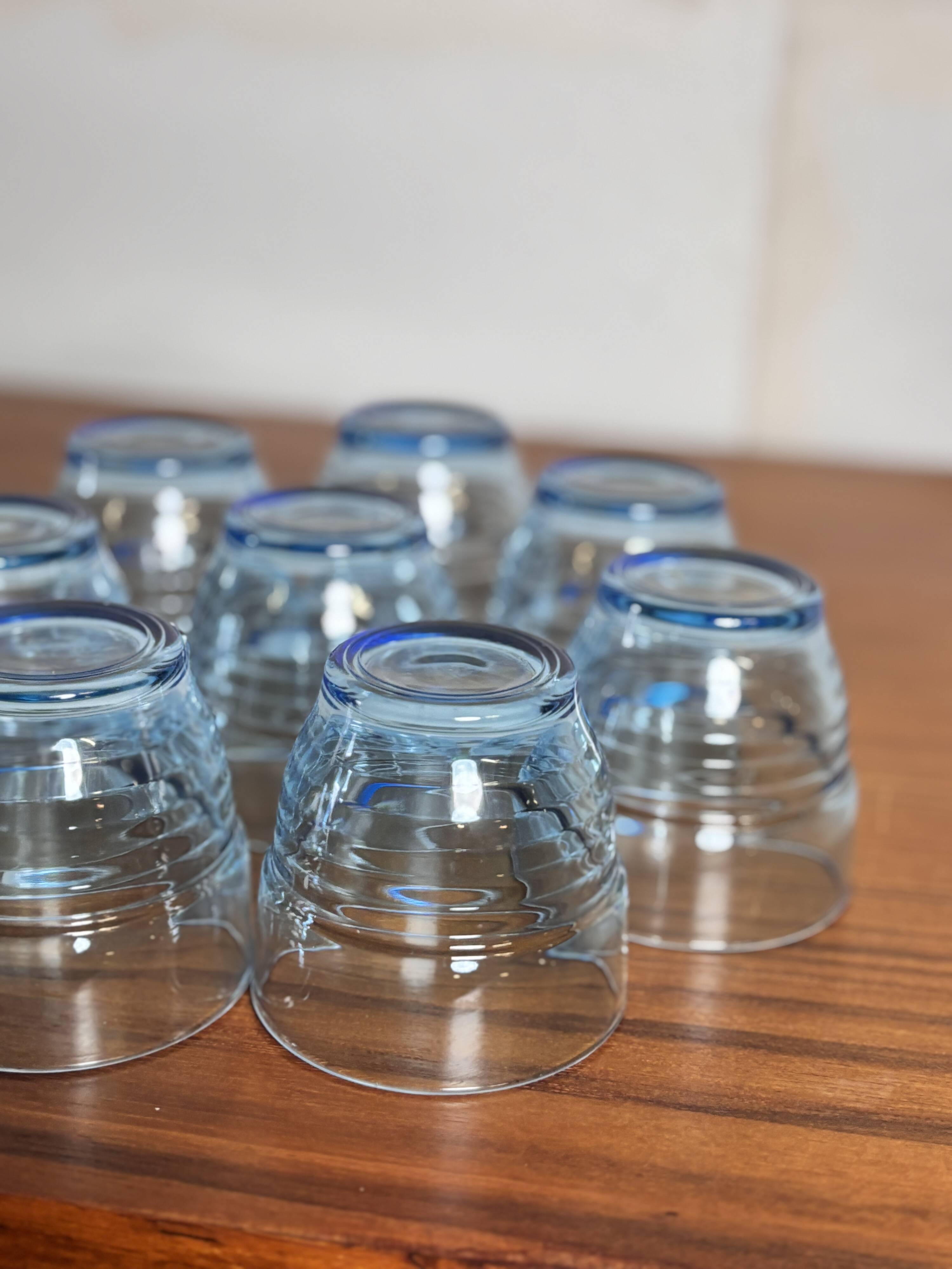 Set of 8 blue Arco France glasses.