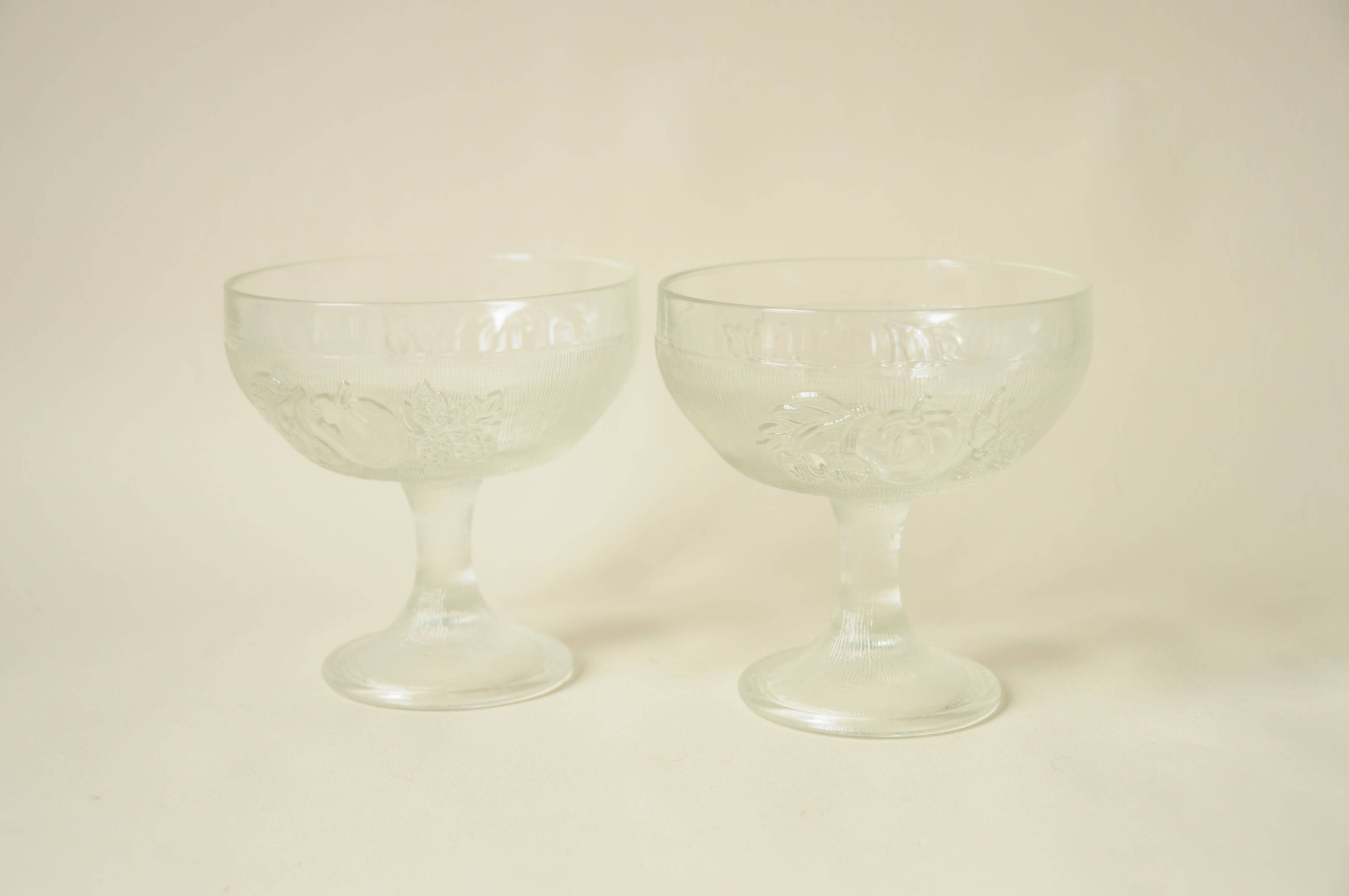 Vintage footed dessert bowls in molded glass - fruit motifs