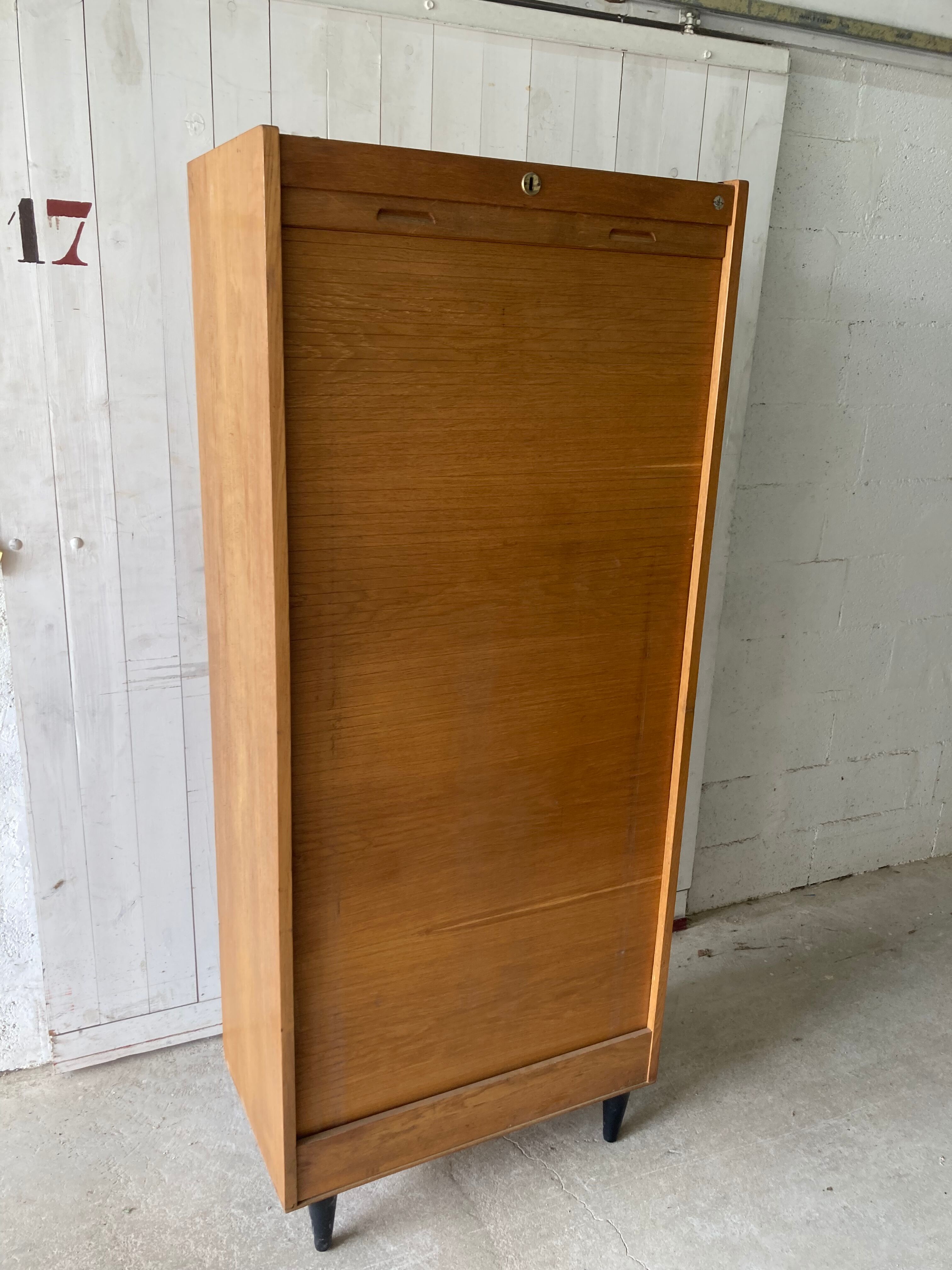 Meuble industriel notaire à rideau JB année 1960