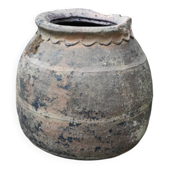Old ponne jar