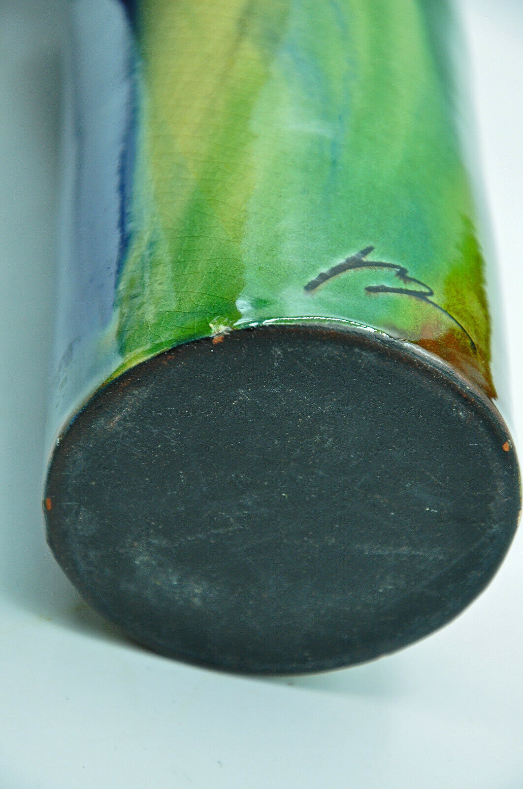 Vase bottle soliflore signed to identify contemporary multicolor design décor