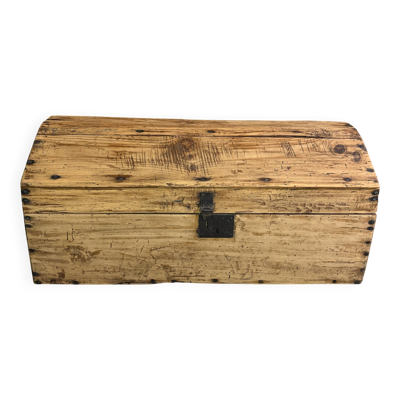 Malle ancienne rénovée en bois