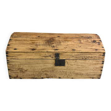 Malle ancienne rénovée en bois