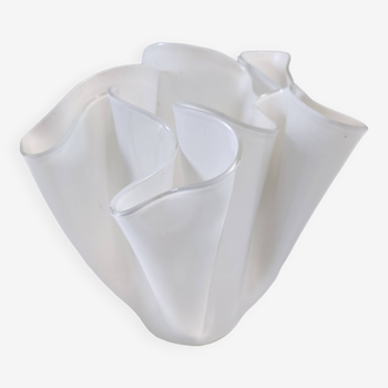 Vase postmoderne en verre blanc « Fazzoletto » par Giorgio Berlini, Italie
