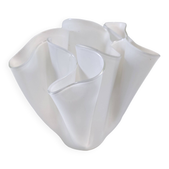 Postmodern White Glass Vase "Fazzoletto" by Giorgio Berlini, Italy