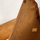 Console covered in velvet to hang