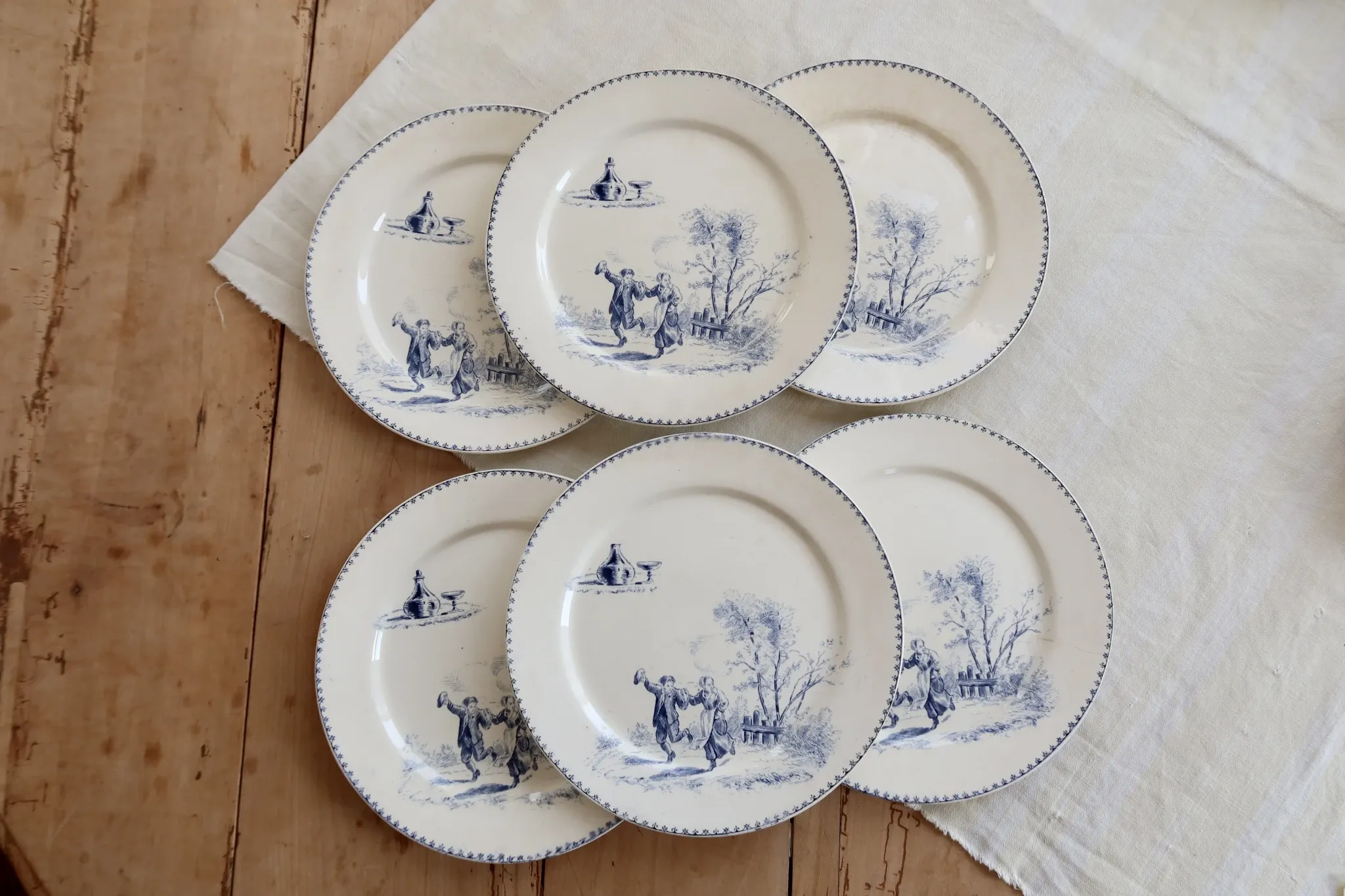 6 antique flat plates Creil and Montereau Téniers service