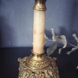 Pied de lampe à pétrole