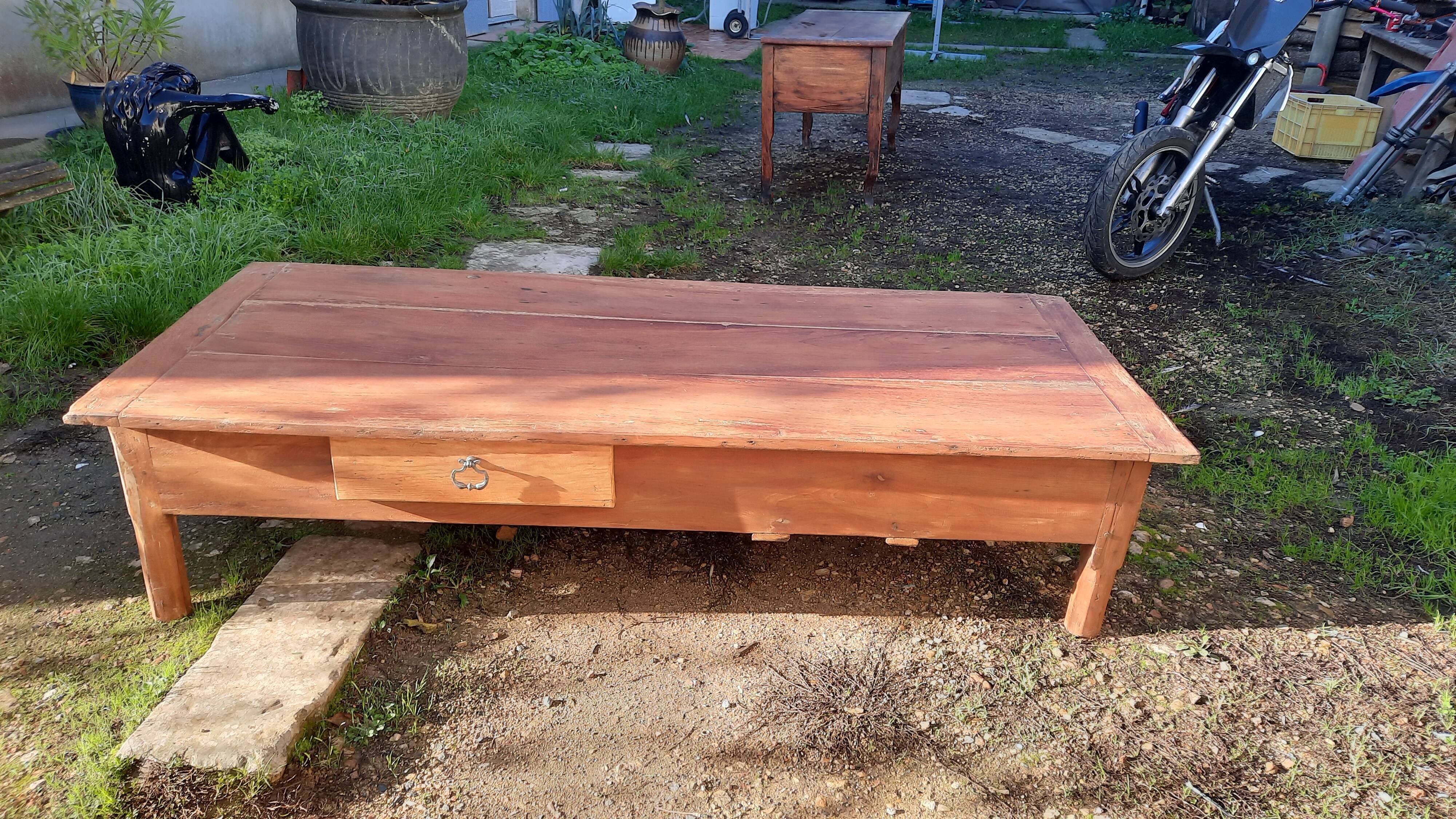 Coffee farmhouse table