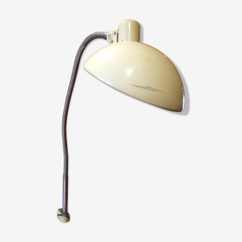 Lampe de bureau sur étaux