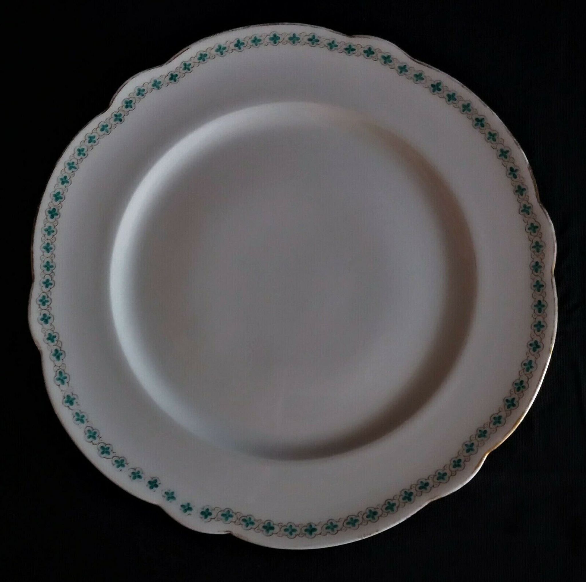 Porcelain entremet dish of Paris old Paris green décor XIXth