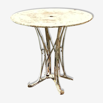 Table de jardin blanche en fer