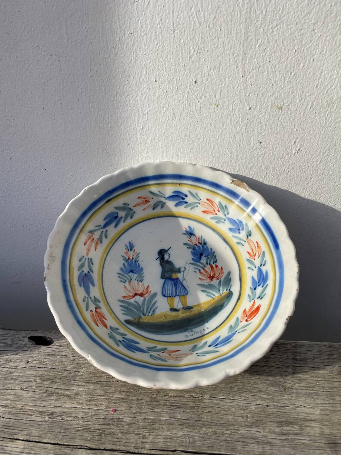 Quimper ceramic hanging collector's salad bowl