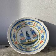 Quimper ceramic hanging collector's salad bowl