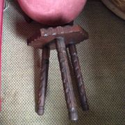 Tabouret tripode