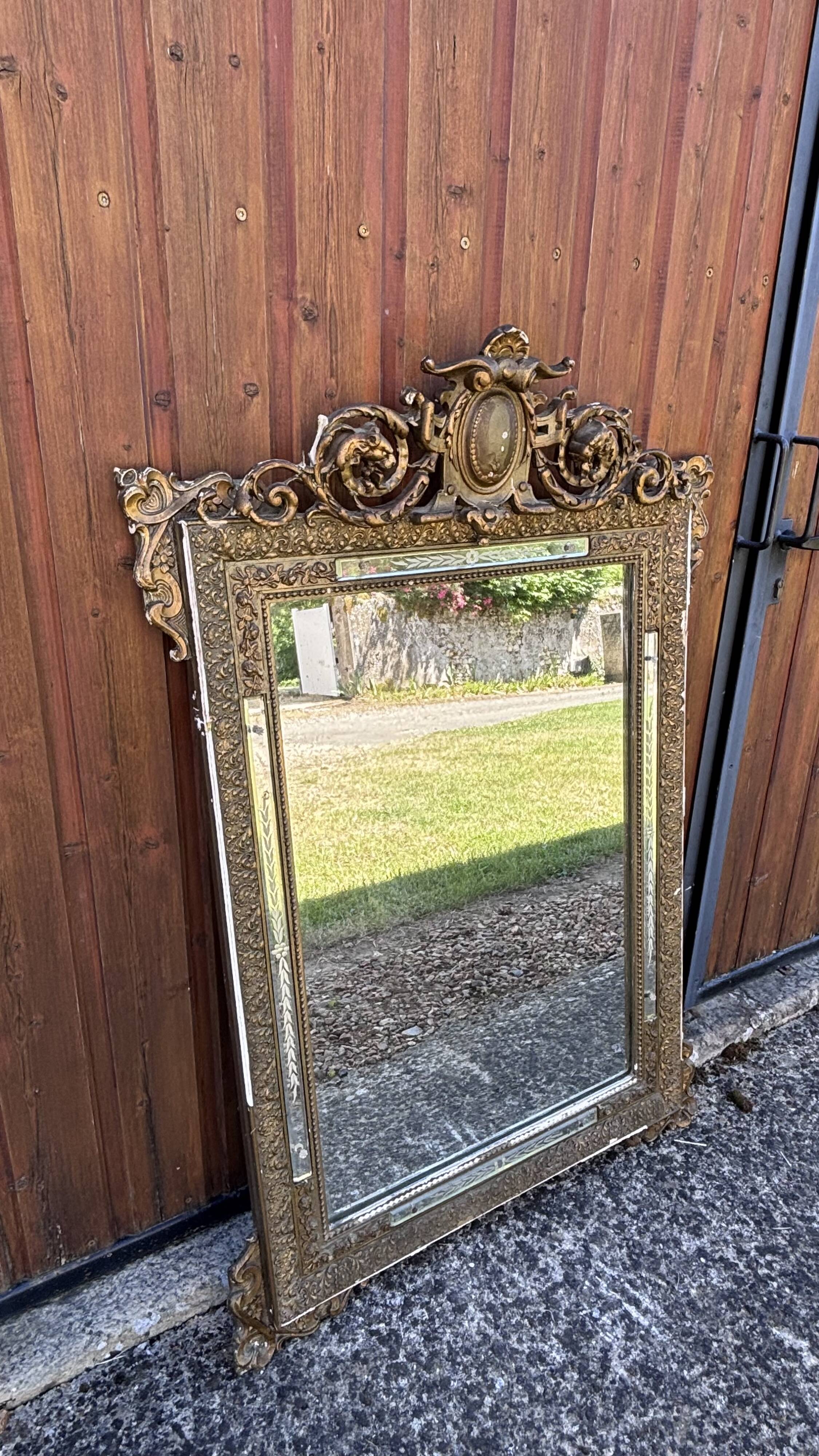 Large Napoleon III carved mirror – Patinated wood & Louis XV decor