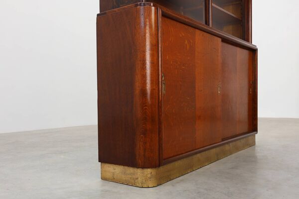 Grand cabinet de pharmacie Art Déco attribué à De Coene, Belgique vers 1920.