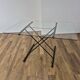 Table basse de salle à manger de bureau italienne avec plateau en verre et pieds en métal réglables en hauteur