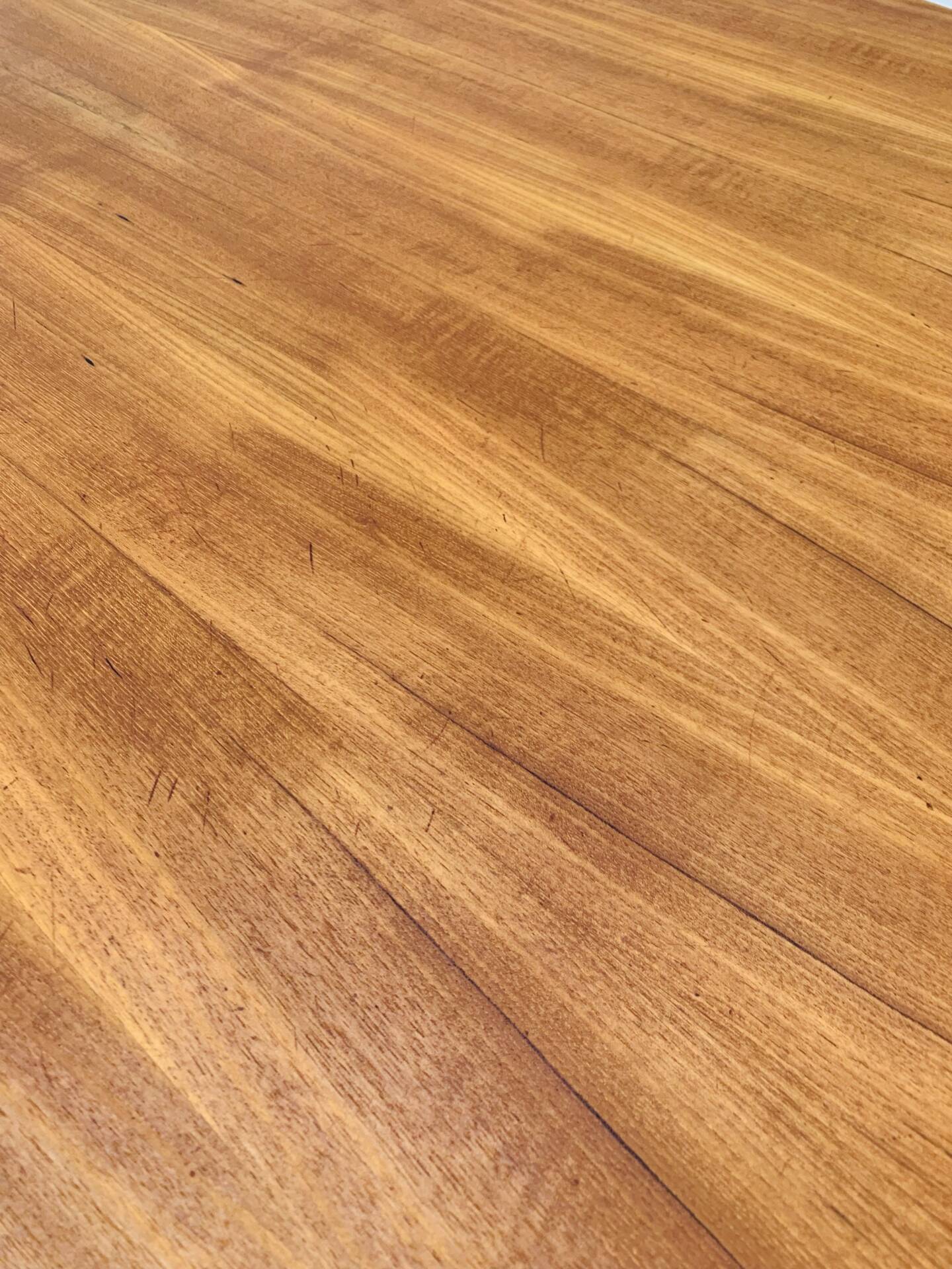Table ronde scandinave en teck, 1960