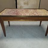 Table en marbre rose